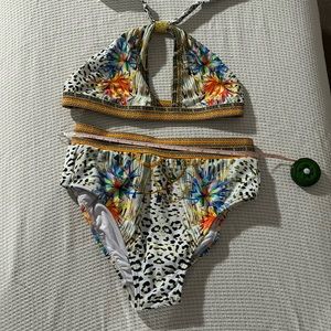 New! Never worn! Venus bikini